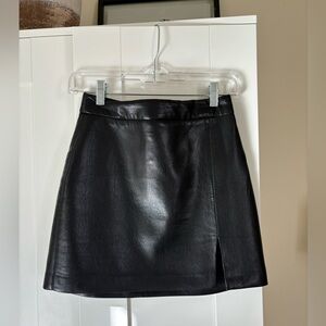 Aritzia Wilfred Black Leather Mini Skirt